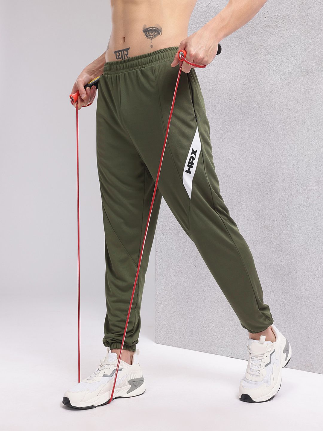 HRX by Hrithik Roshan Men Printed Detail Rapid-Dry Training Joggers