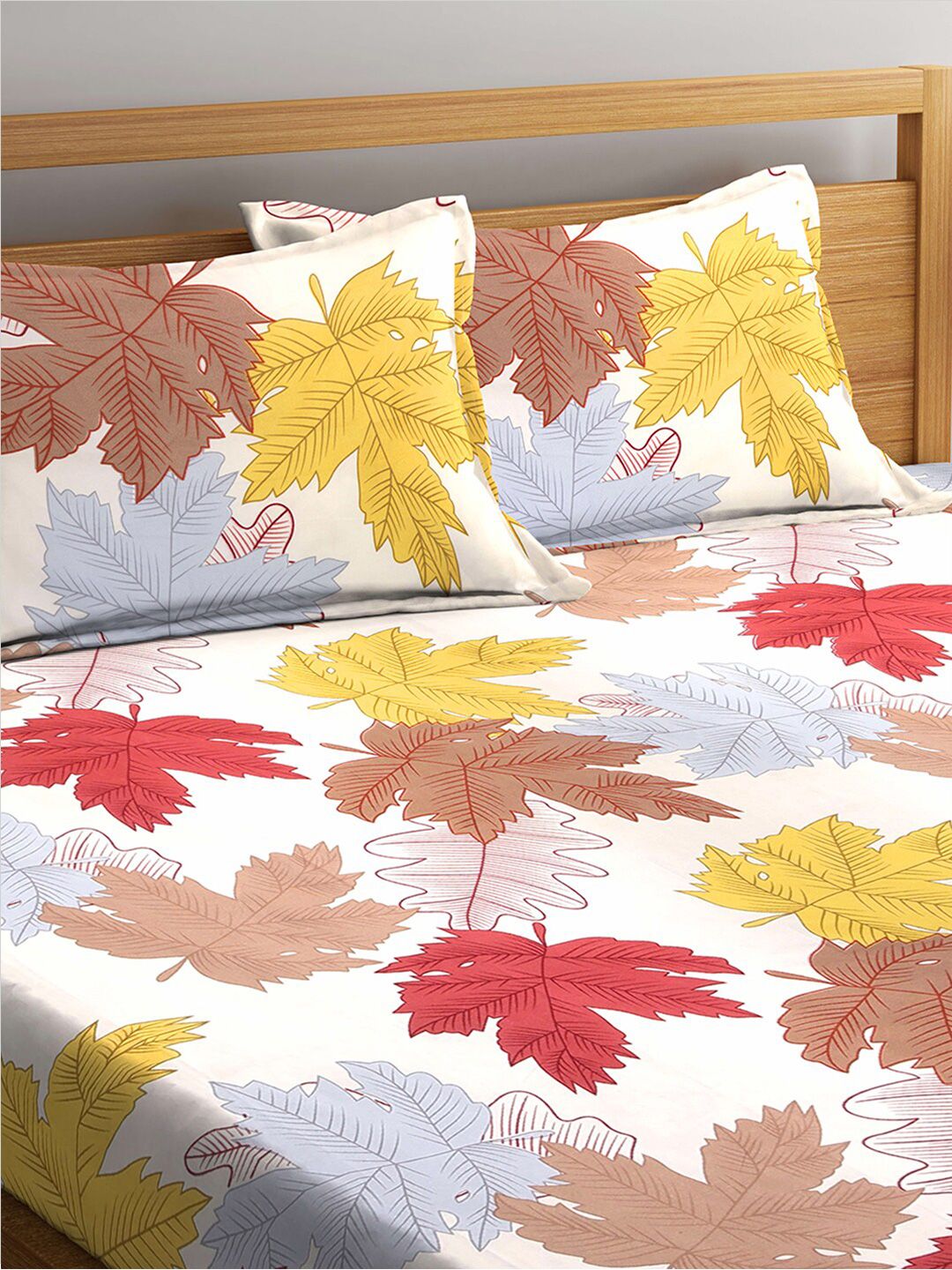 KLOTTHE White & Brown Floral Cotton Blend 300 TC King Bedsheet With 2 Pillow Cover