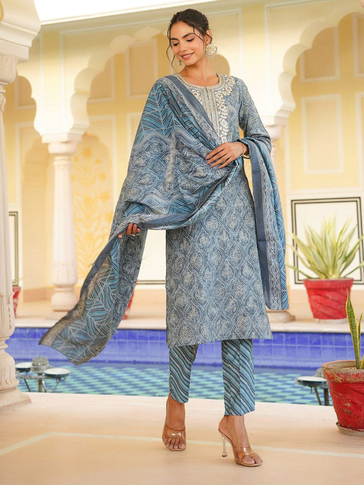 KALINI Floral Printed Regular Kurta With Trousers & Dupatta