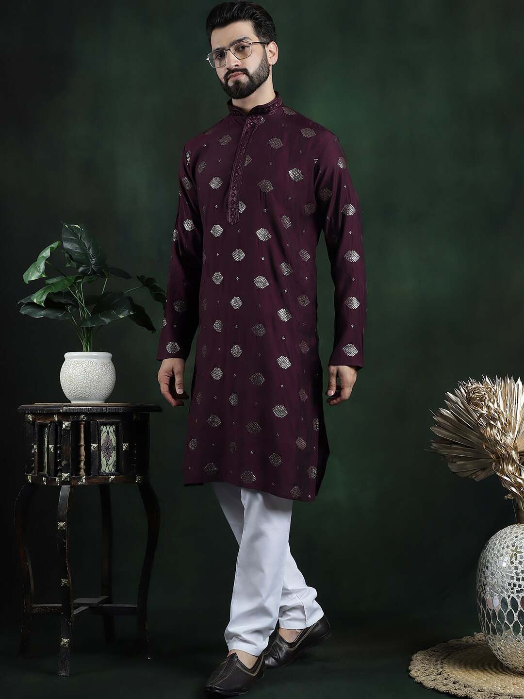 SOJANYA Motif Etnik Bersulam Kolar Mandarin Kurta Lurus Labuci