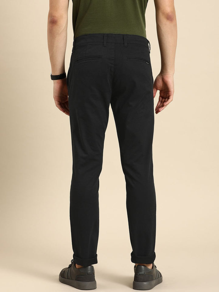 Being Human Men Solid Mid-Rise Regular Fit Chinos
