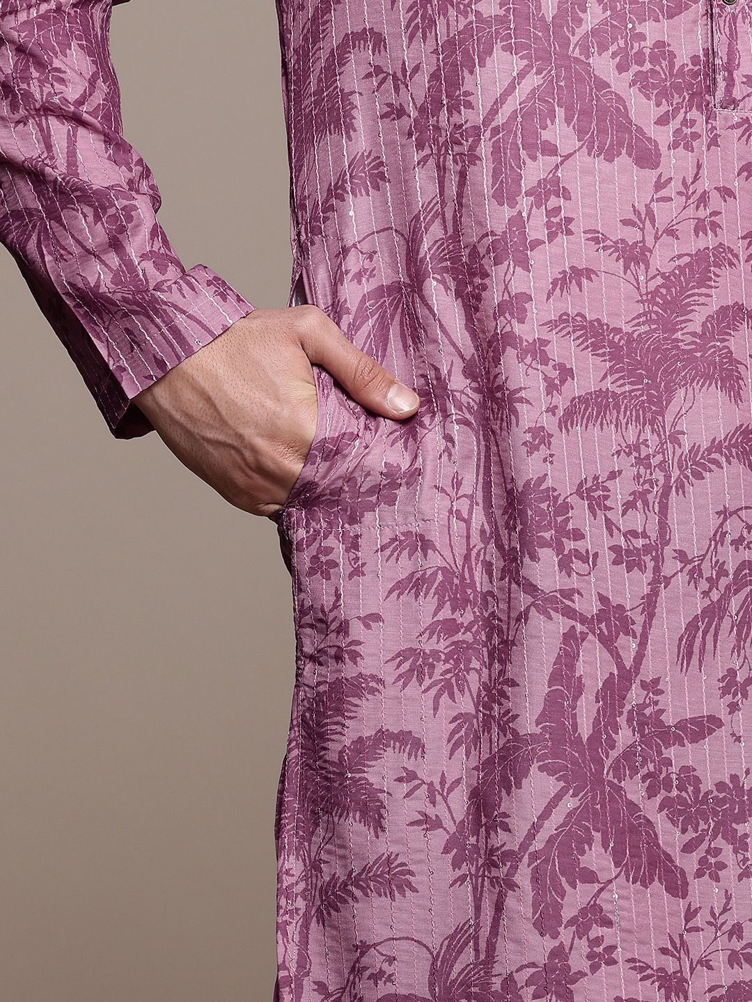 House of Pataudi Jashn Floral Printed Sequinned Kurta