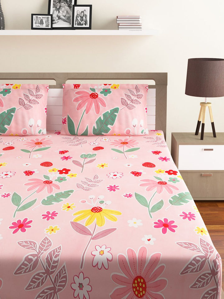 BOMBAY DYEING Vista Red & Green Floral Microfiber 144 TC Queen Bedsheet & 2 Pillow Covers