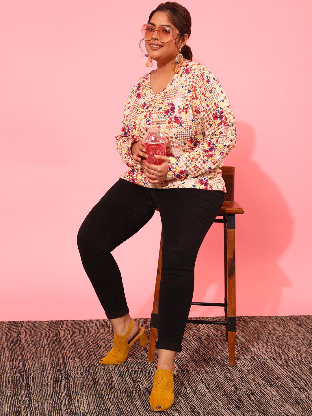 CURVY STREET V-Neck Floral Printed Cuff Sleeves Top