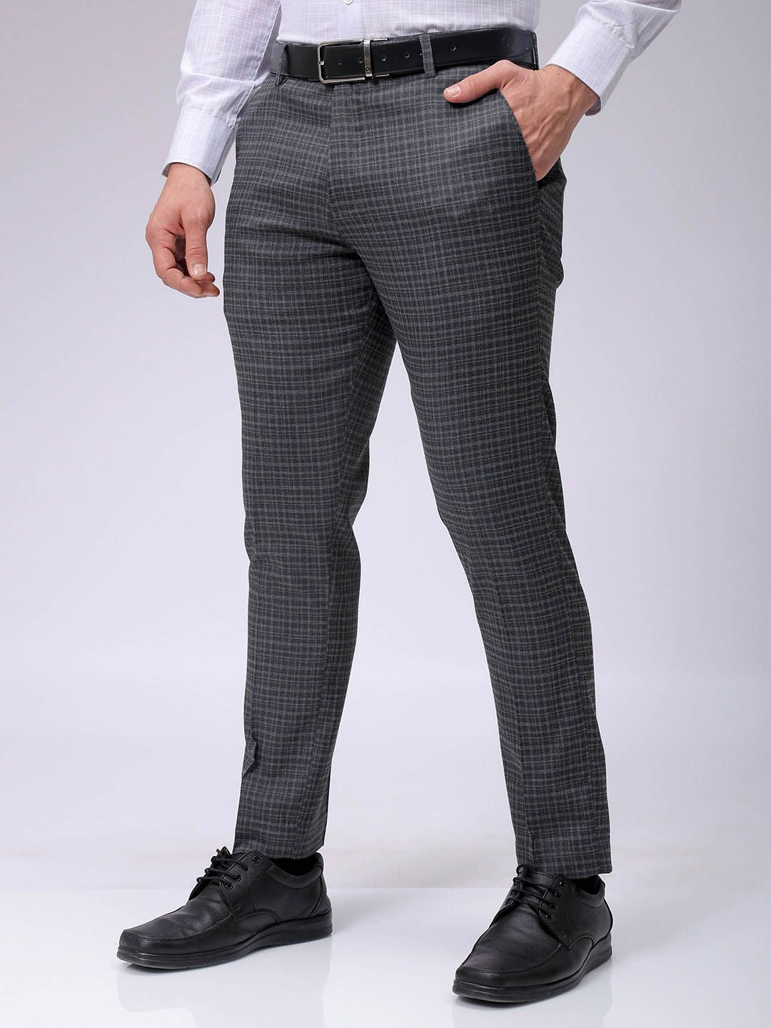 The Indian Garage Co. X Luxe Men Checked Slim Fit Formal Trousers
