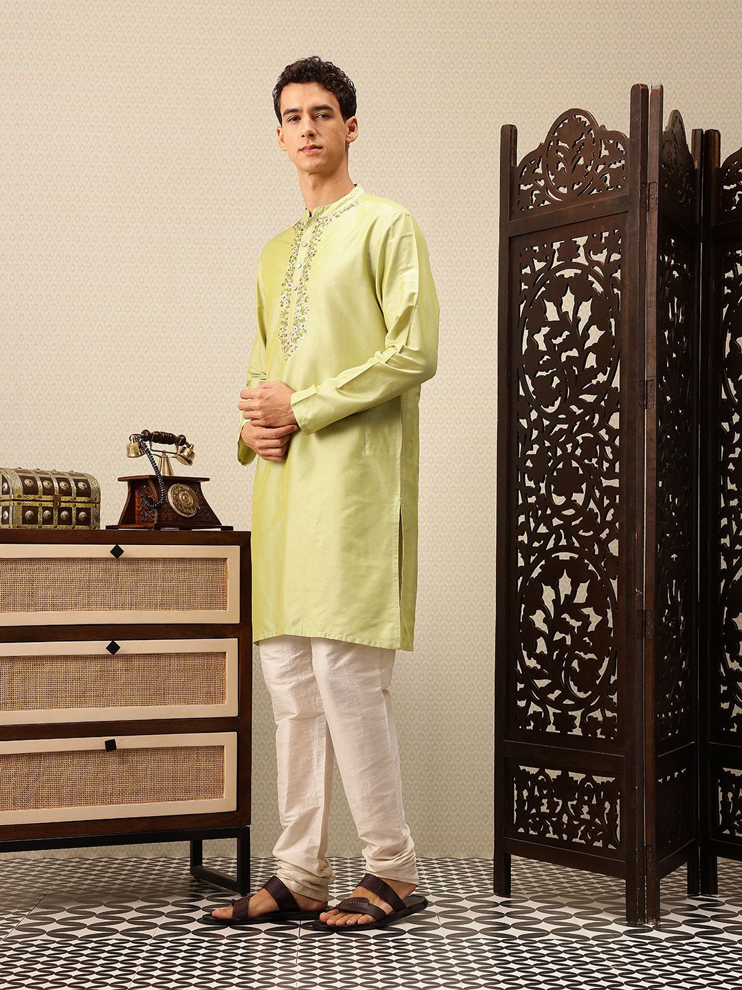 House of Pataudi Floral Embroidered Rozana Kurta