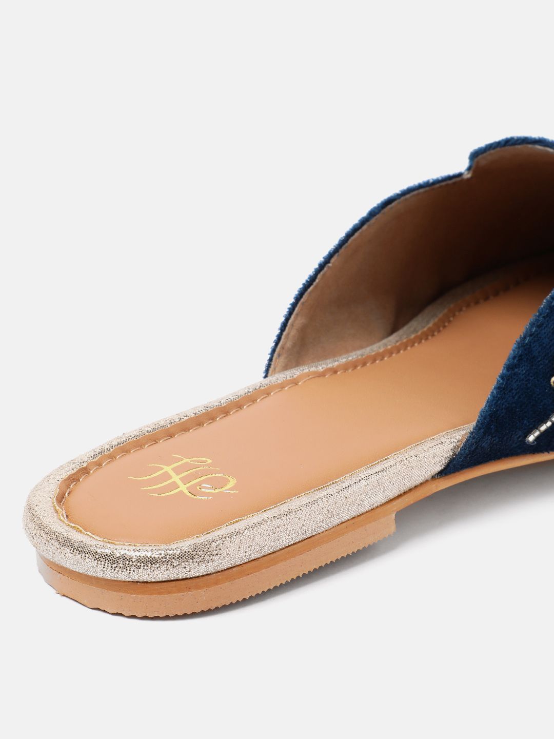 House of Pataudi Women Embellished Ethnic Mules