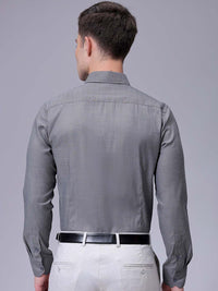 The Indian Garage Co. X Luxe Men Slim Fit Cutaway Collar Textured Formal Shirt