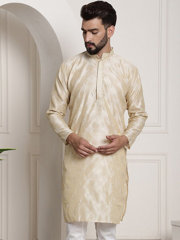 SOJANYA Kurta Kerja Benang Kolar Mandarin