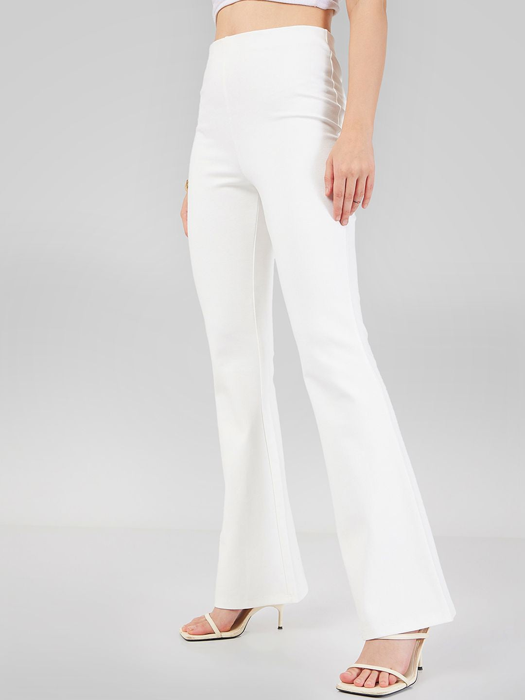 SASSAFRAS Women White Slim Fit Mid Rise Trousers