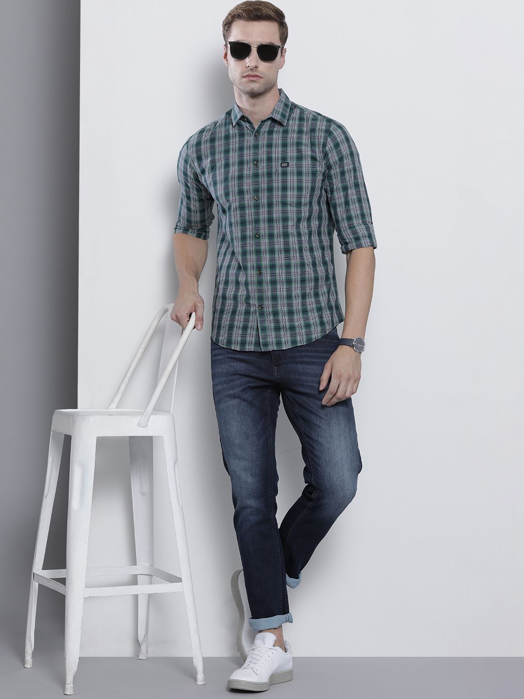 The Indian Garage Co Men Green & White Checked Cotton Casual Shirt
