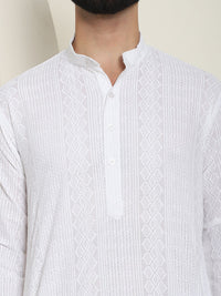 SOJANYA Men Thread Work Kurta