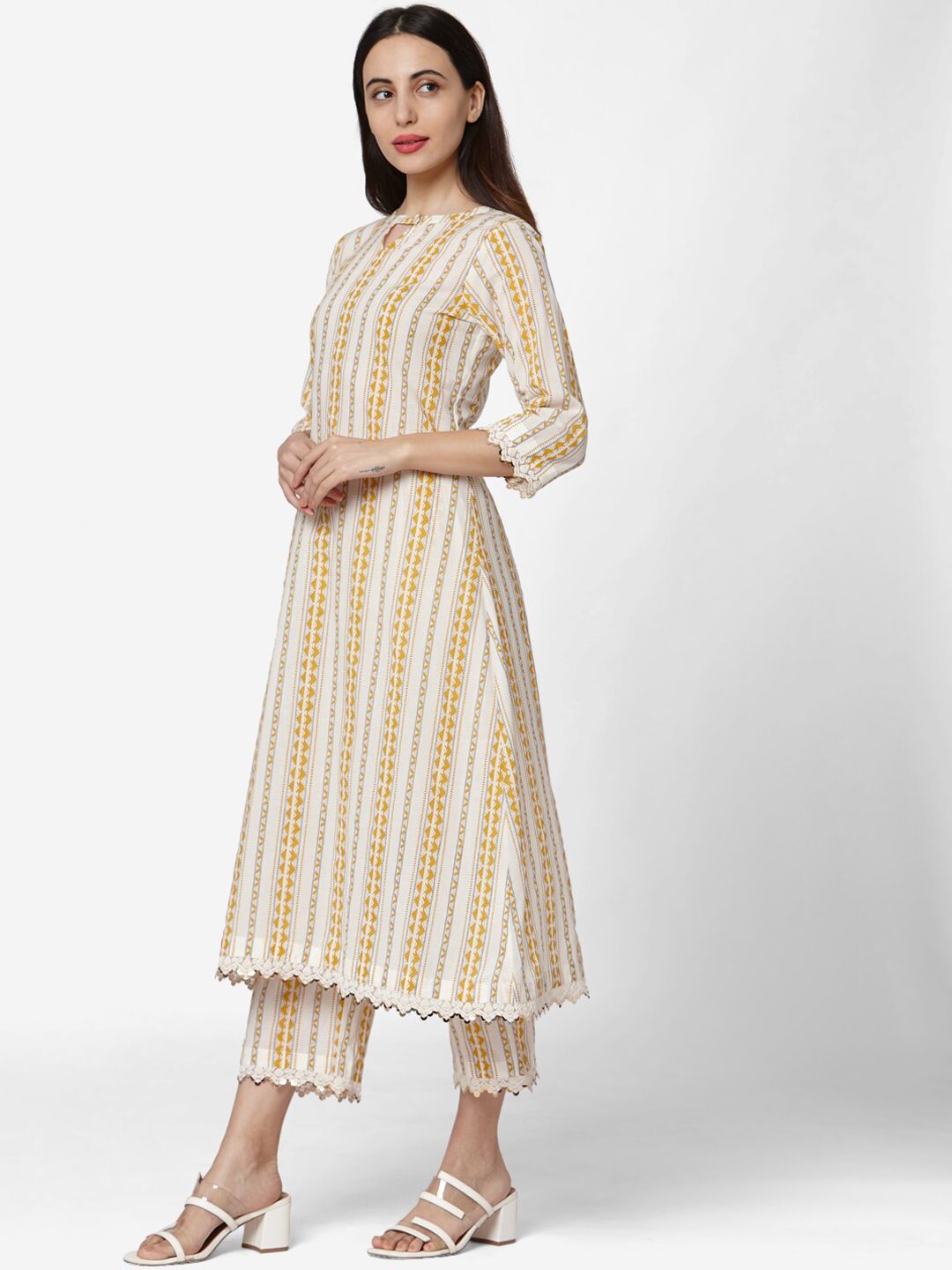 KALINI Geometric Printed Regular Pure Cotton Kurta With Trousers