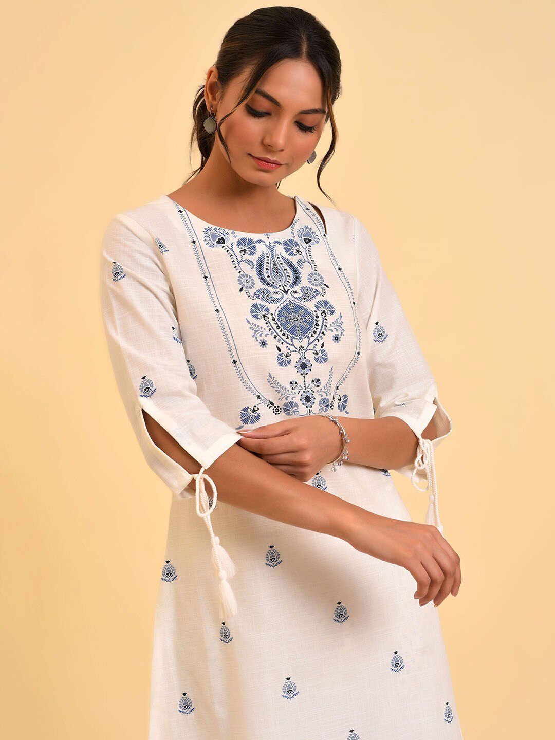 W Floral Print Cotton Kurta With Slim Pant