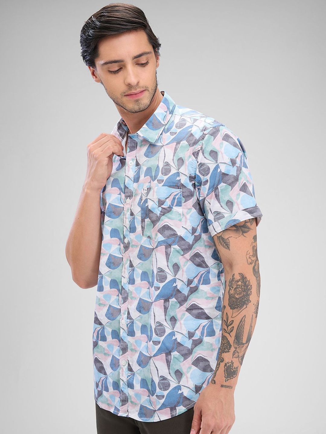 SPYKAR Men Slim Fit Floral Opaque Printed Casual Shirt