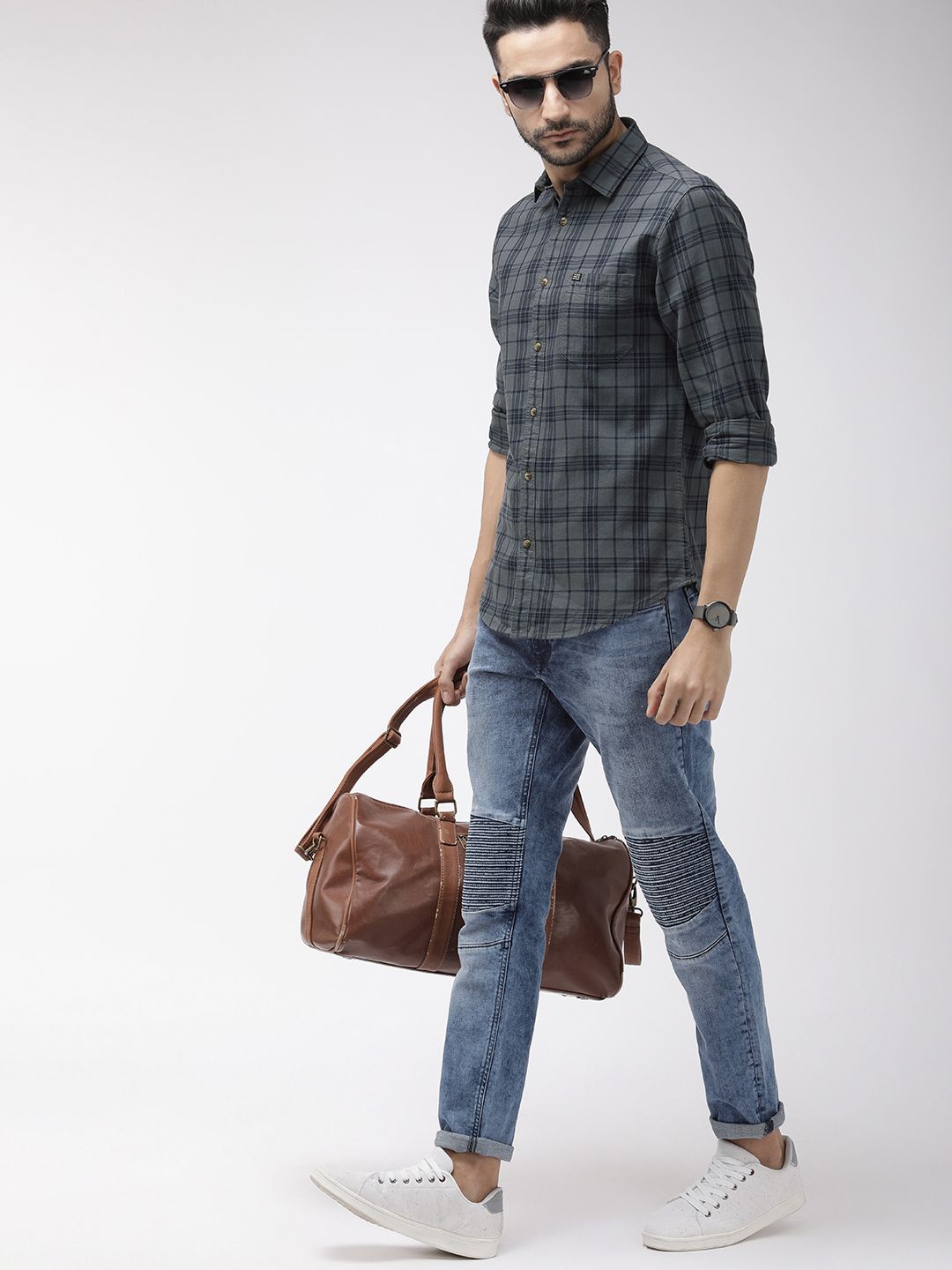 The Indian Garage Co Men Grey & Navy Blue Slim Fit Checked Casual Shirt
