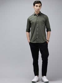 Park Avenue Pure Cotton Slim Fit Geometric Printed Casual Shirt
