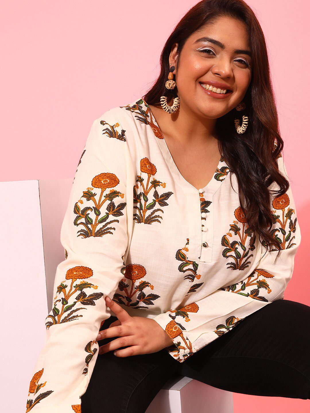 CURVY STREET Floral Print Long Sleeves Top