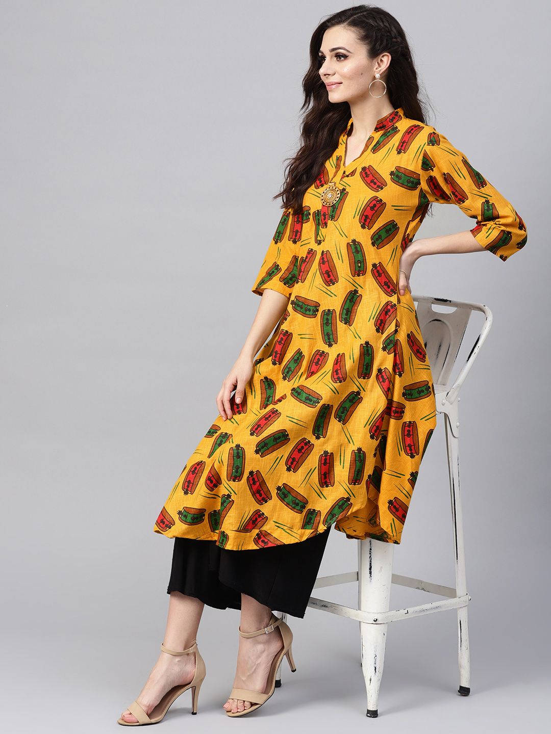 SOJANYA Kurta A-Line Bercetak Kuning & Merah
