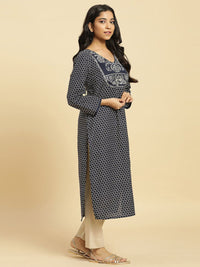W Geometric Printed Yoke Design V neck Straight Kurta
