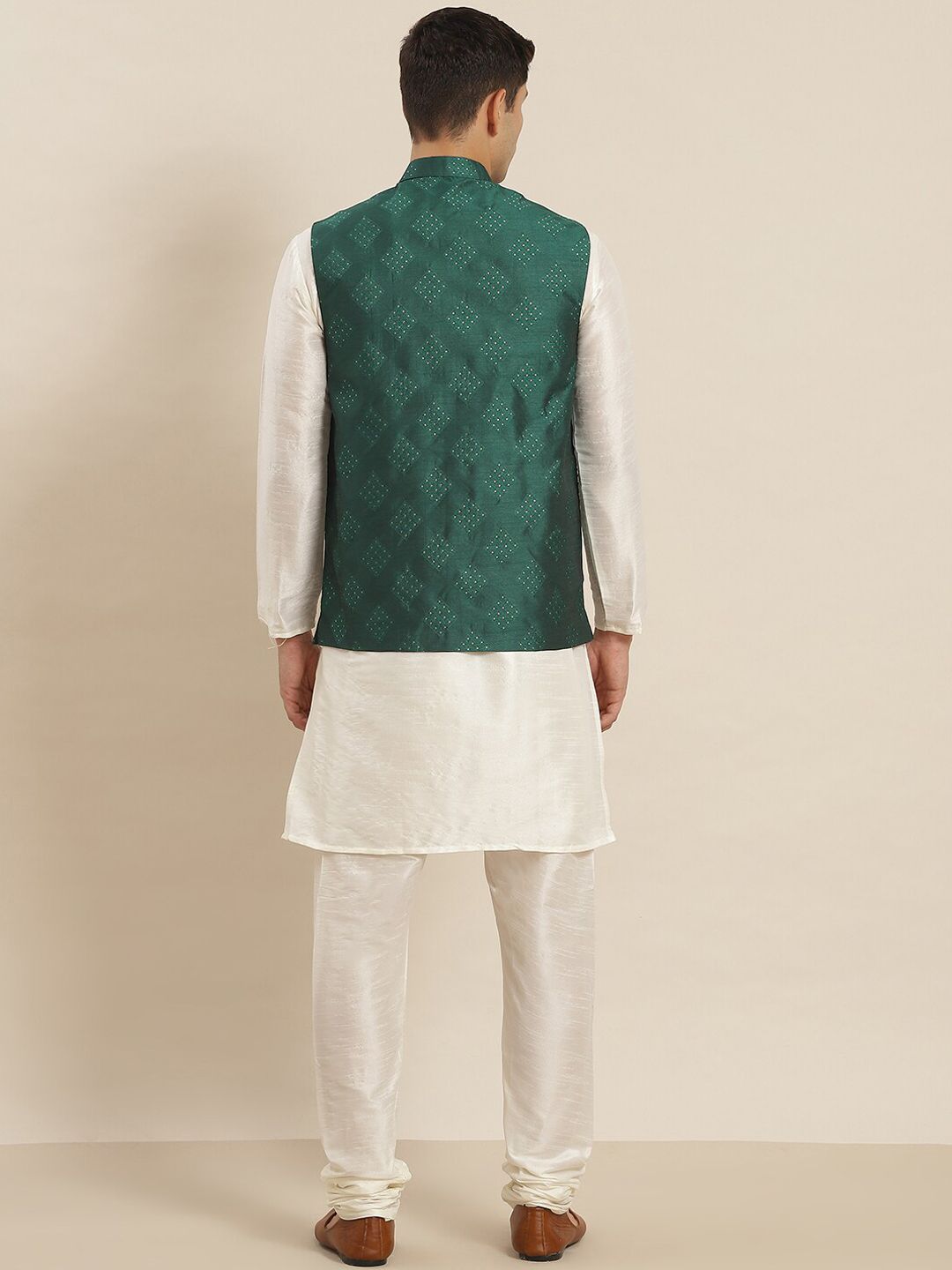SOJANYA Kurta Biasa Kolar Mandarin Dengan Jaket Churidar & Nehru