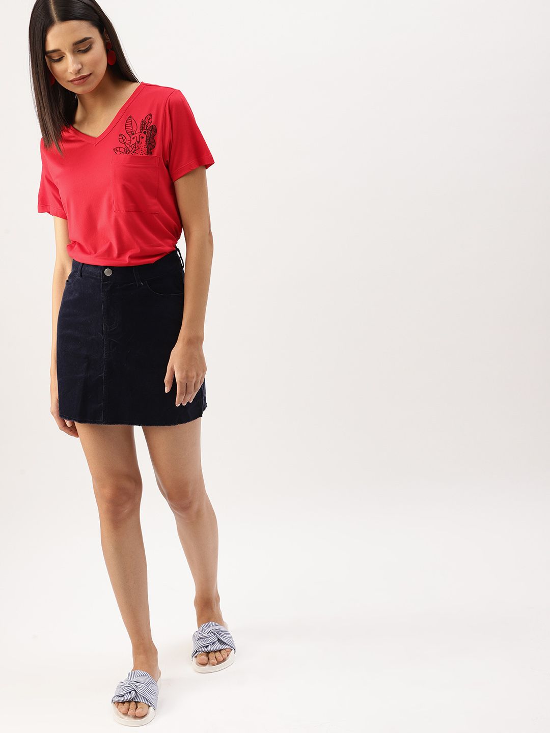 DressBerry Women Red Solid V-Neck T-shirt