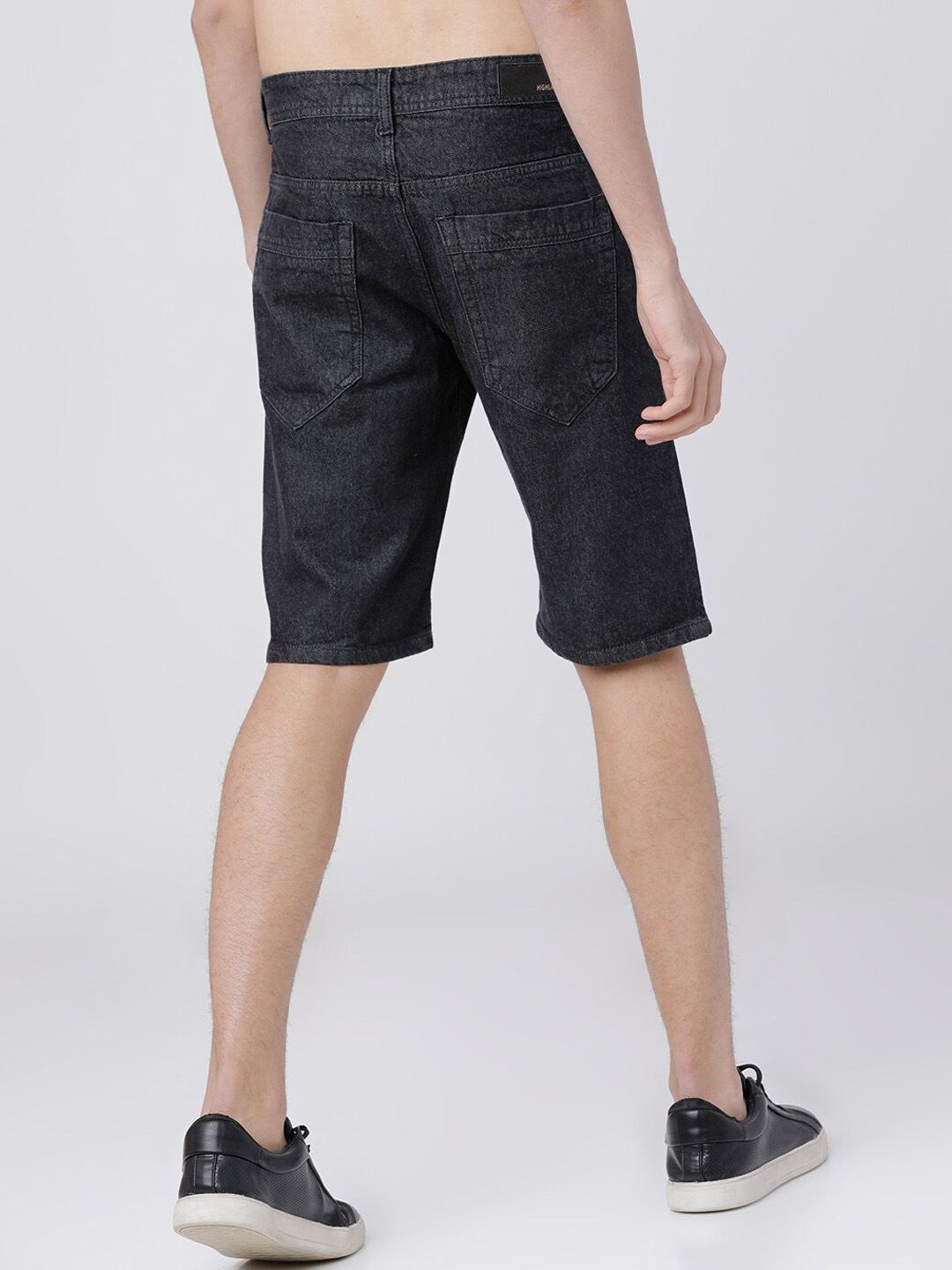 HIGHLANDER Men Black Solid Slim Fit Regular Shorts