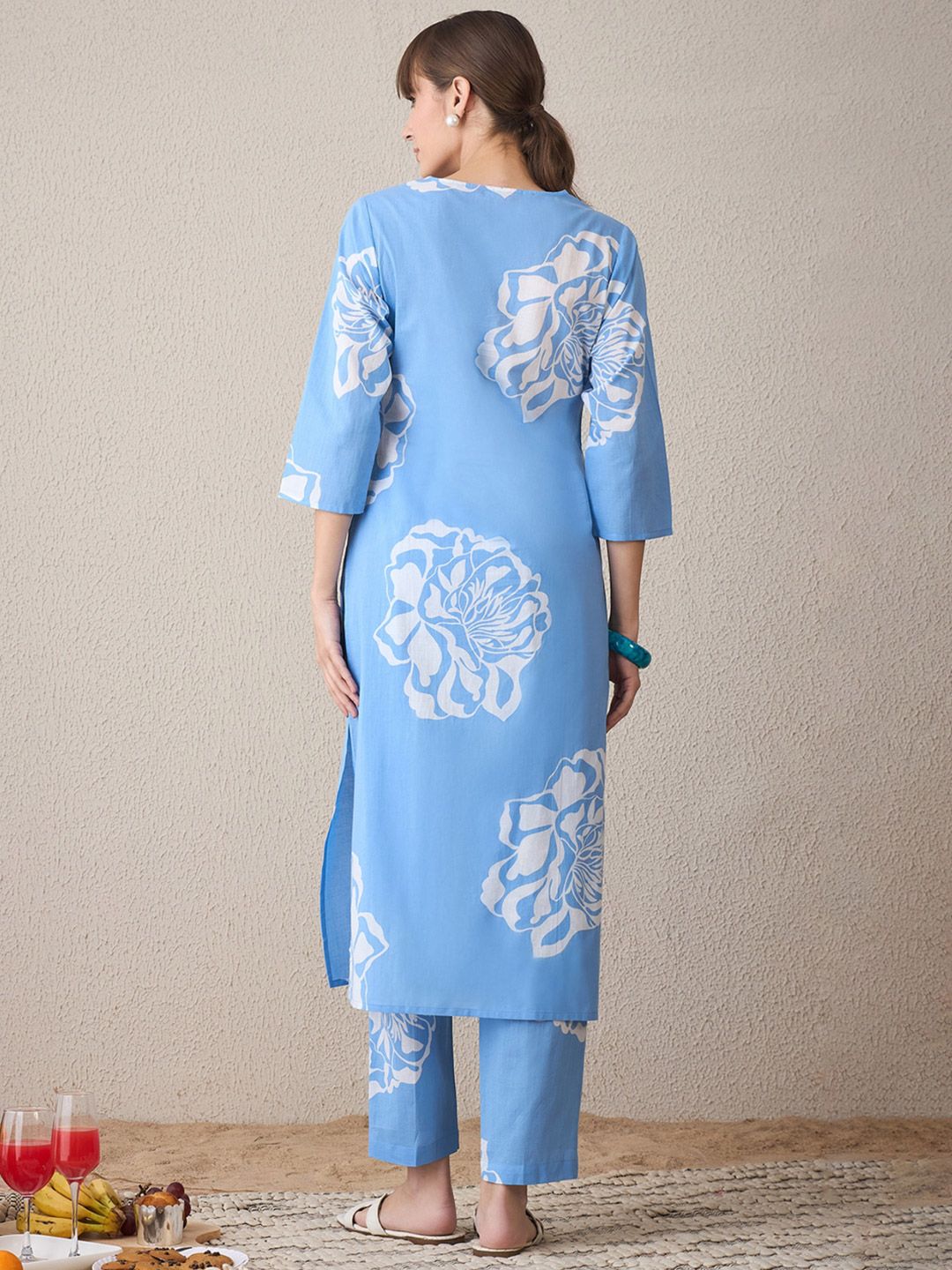 Indo Era Floral Printed V-Neck Pure Cotton Straight Kurta With Trousers