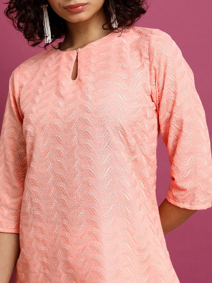 Vishudh Peach Floral Embroidered Straight Kurta