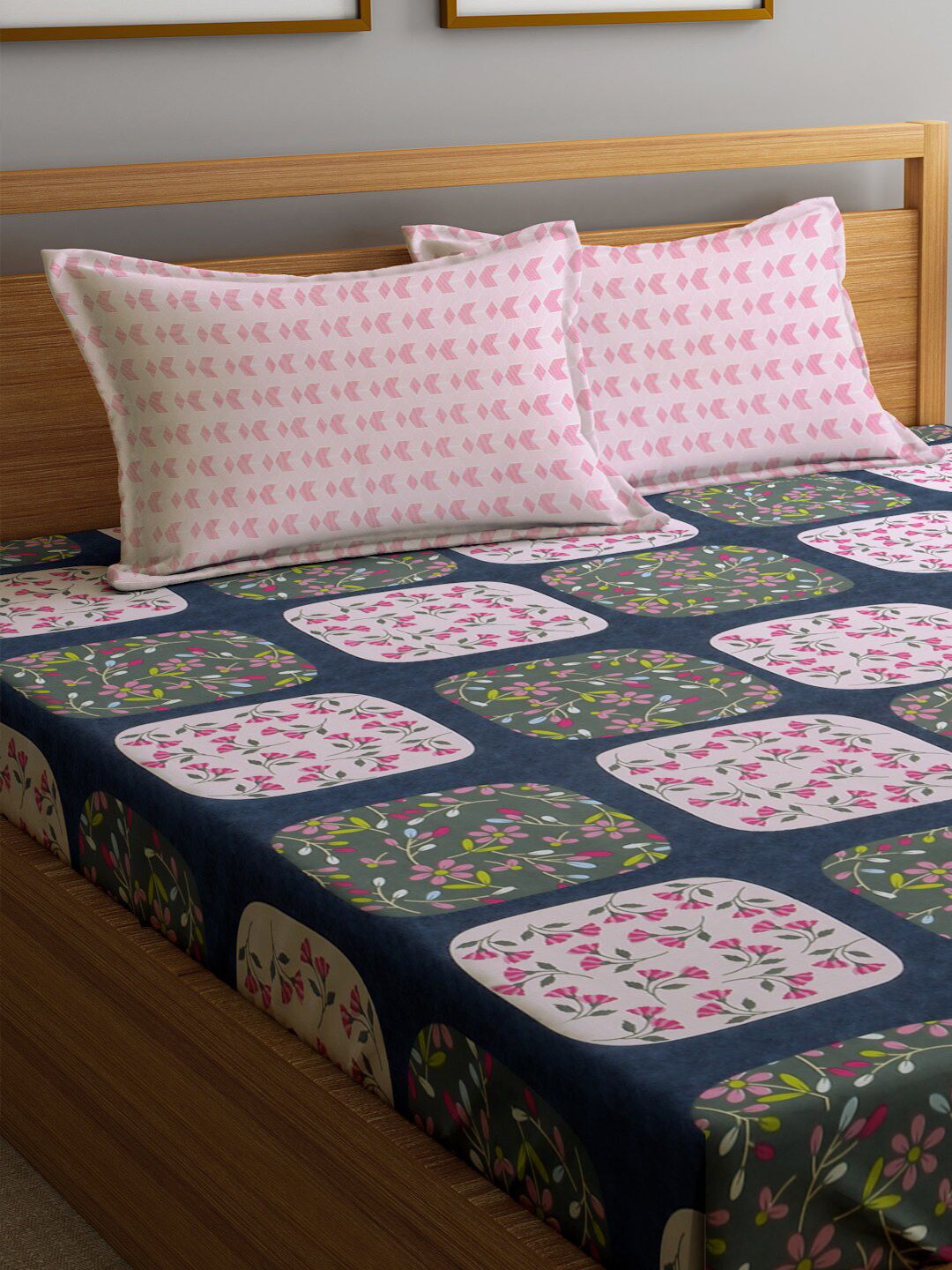 KLOTTHE Blue & Pink Floral Printed 300TC Fitted Double King Bedsheet With 2 Pillow Covers