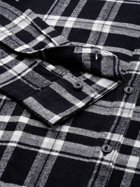 THE BEAR HOUSE Men Black & White Slim Fit Checked Flannel Casual Shirt