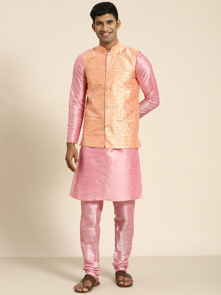 SOJANYA Men Pink Kurta with Churidar