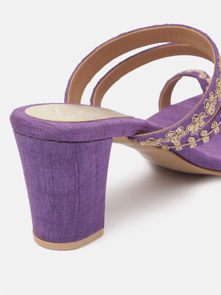 House of Pataudi Ethnic Embellished Block Heel