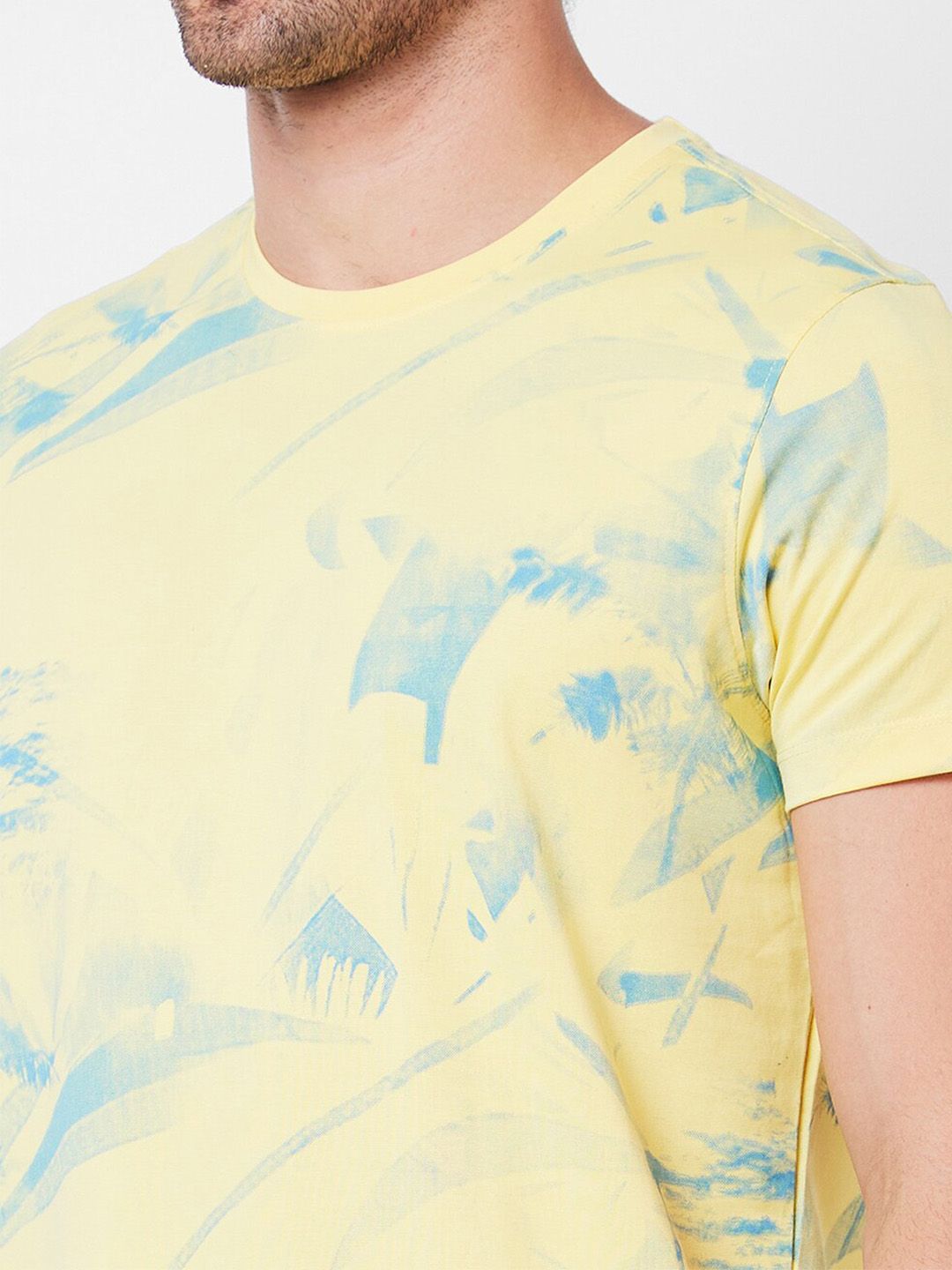 SPYKAR Abstract Printed Round Neck Slim Fit Cotton T-shirt