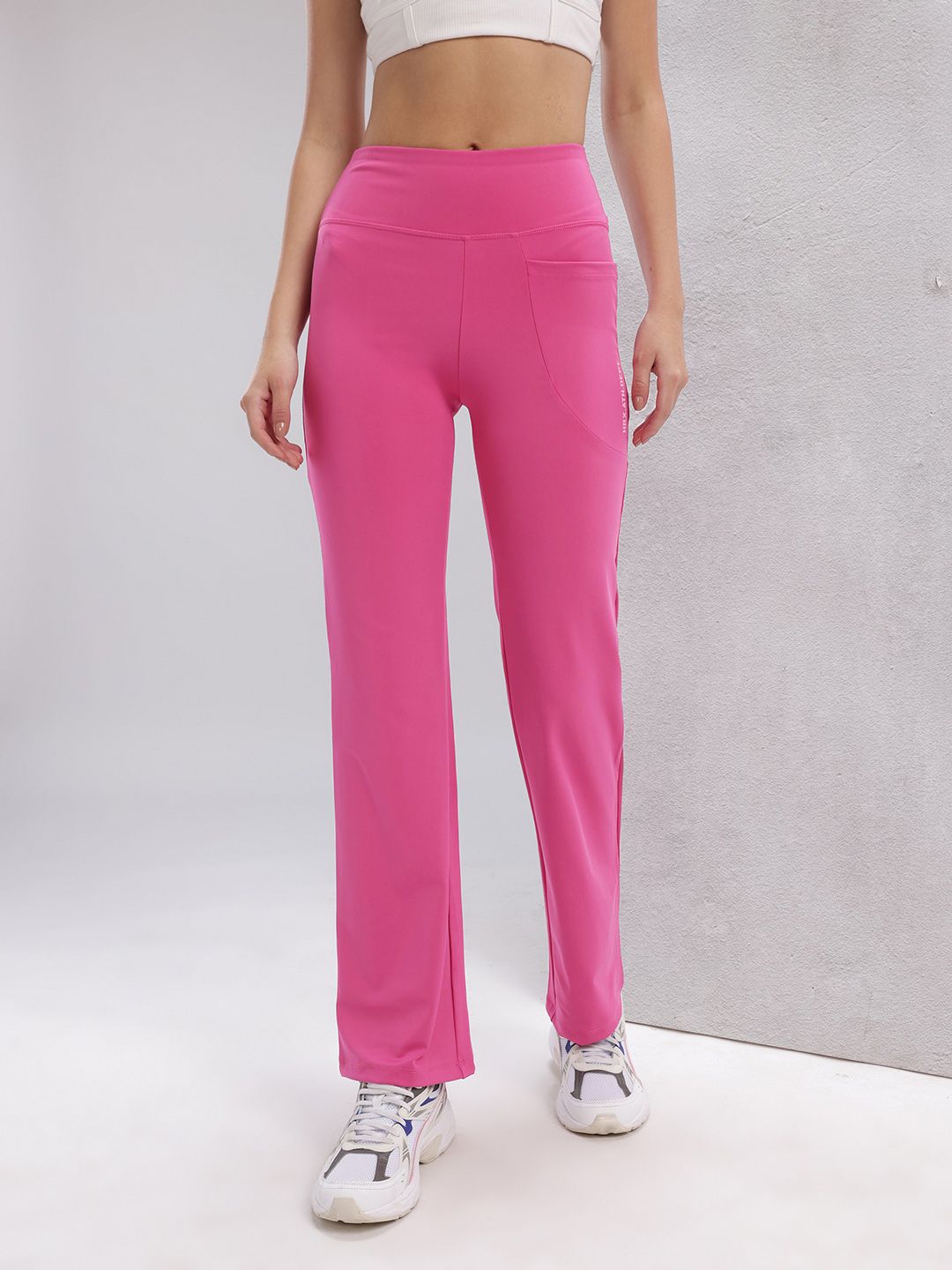 HRX by Hrithik Roshan Women Brand Logo Detail Rapid-Dry Lifestyle Track Pants