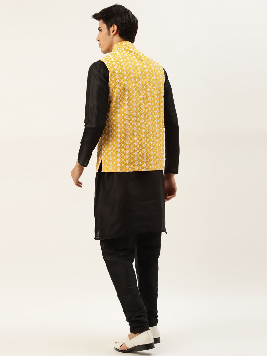 SOJANYA Men Black & Yellow  Jacquard Woven Design Kurta with Churidar & Nehru Jacket