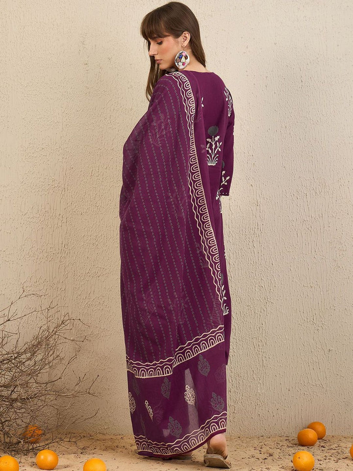 Indo Era Floral Printed Tie-Up Neck Pure Cotton Straight Kurta With Trousers & Dupatta