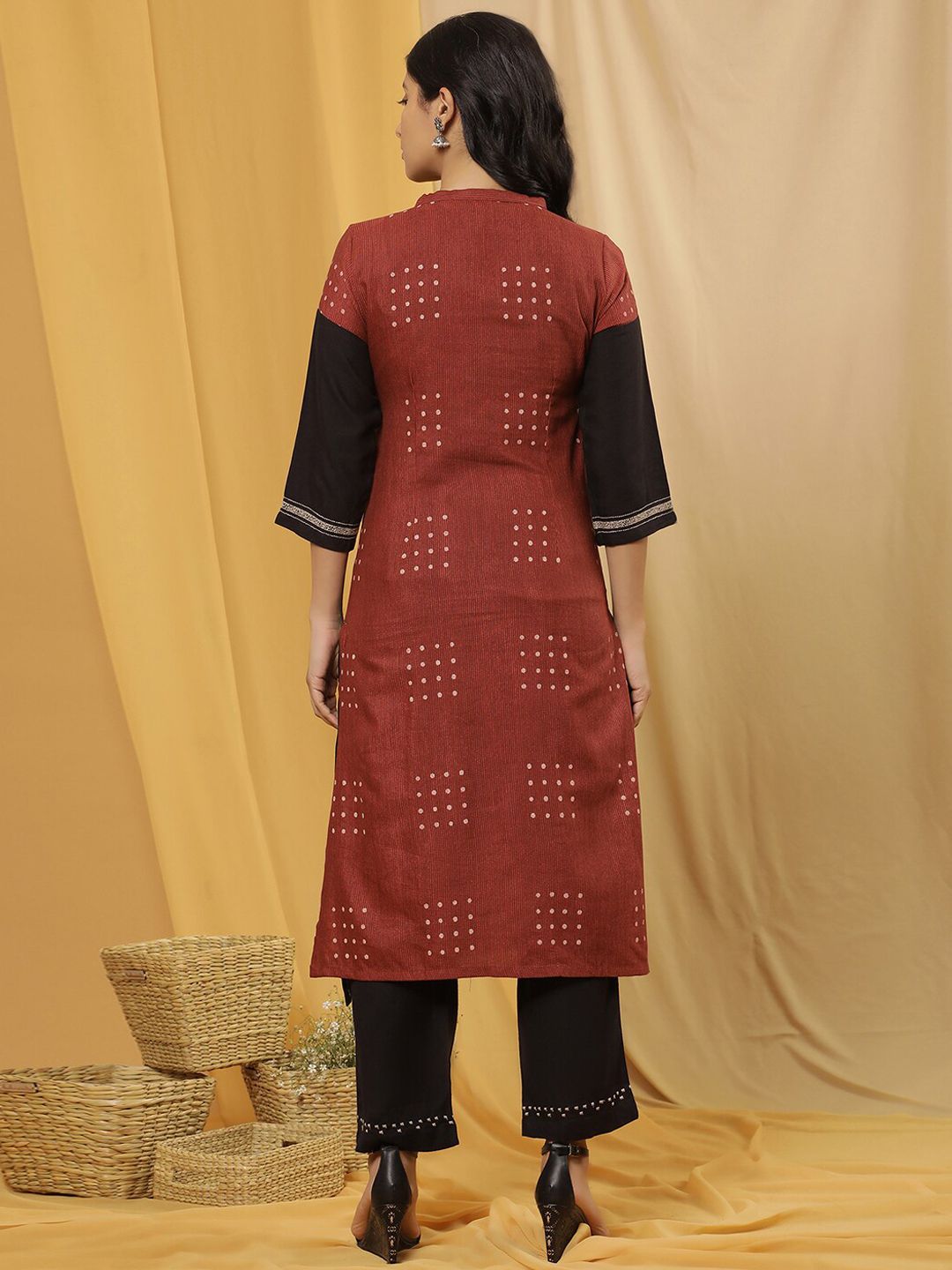 W Patchwork & Printed V-Neck Striaght Kurta with Trouser