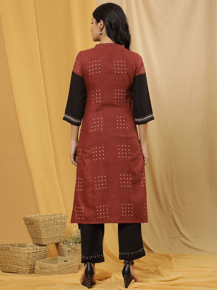 W Patchwork & Printed V-Neck Striaght Kurta with Trouser