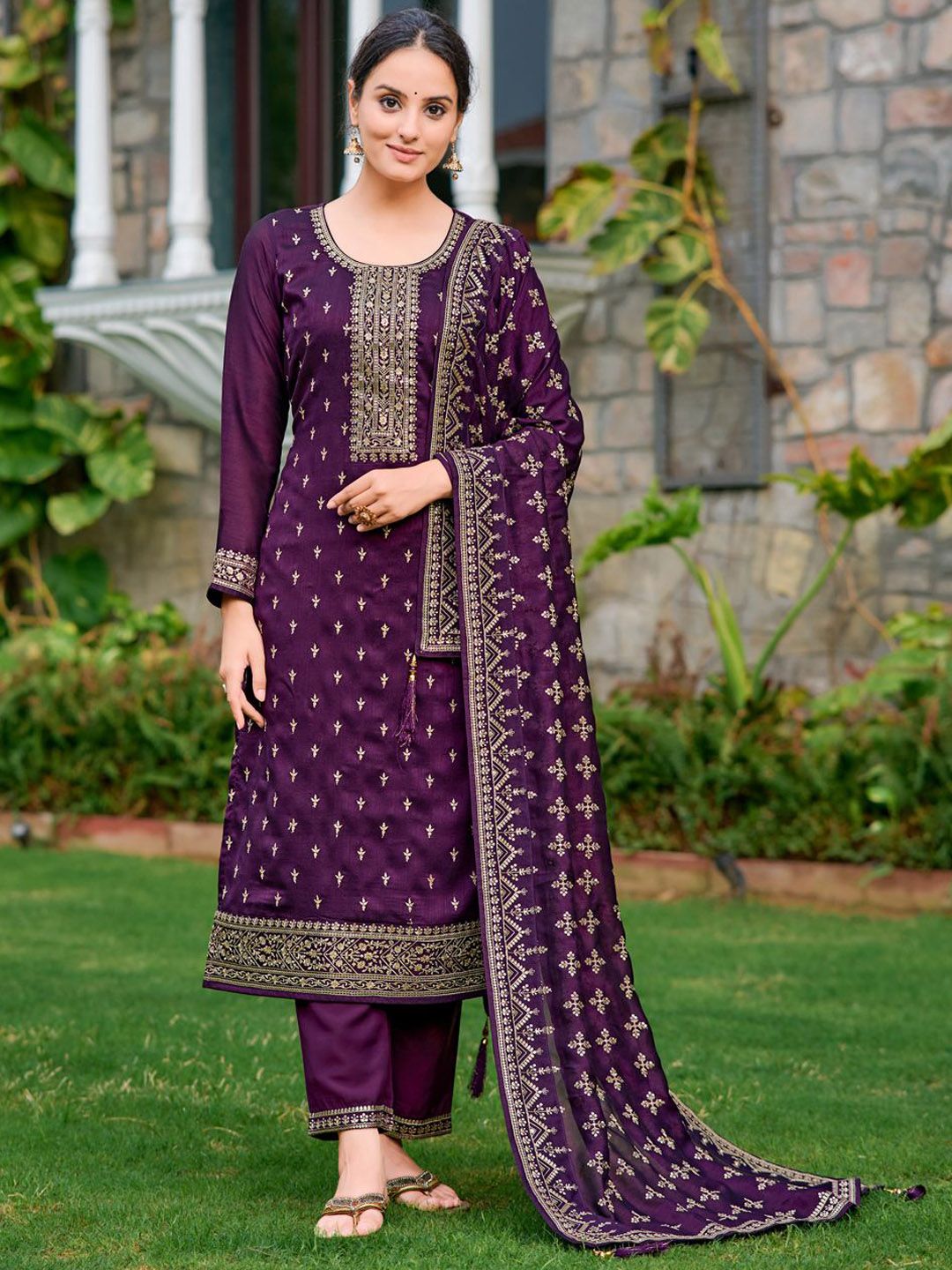 Kalini Floral bersulam kurta lurus dengan seluar & dupatta