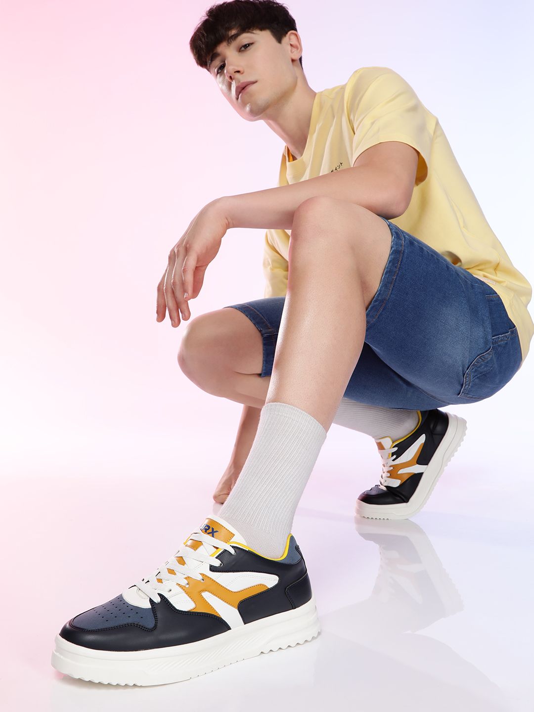HRX by Hrithik Roshan Men Colourblocked Sneakers