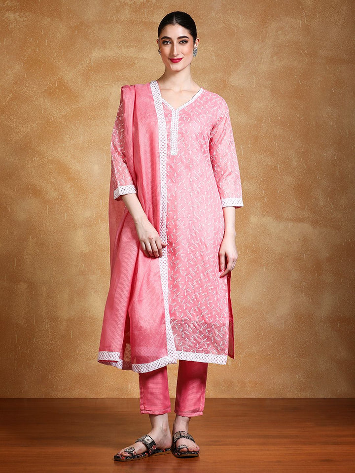 Varanga Women Floral Embroidered Regular Thread Work Kurta with Trousers & With Dupatta