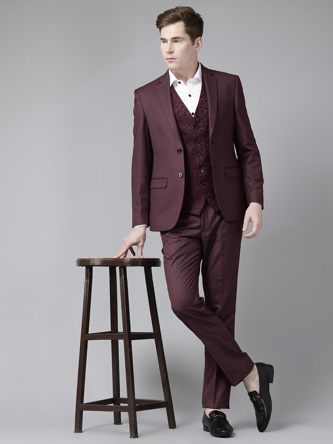 Park Avenue Textured Party Blazer & Trousers with Waistcoat