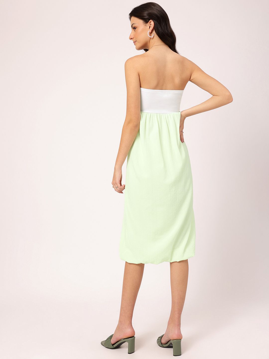 DressBerry Soft Grunge Glam Colourblocked Textured Strapless Balloon Dress