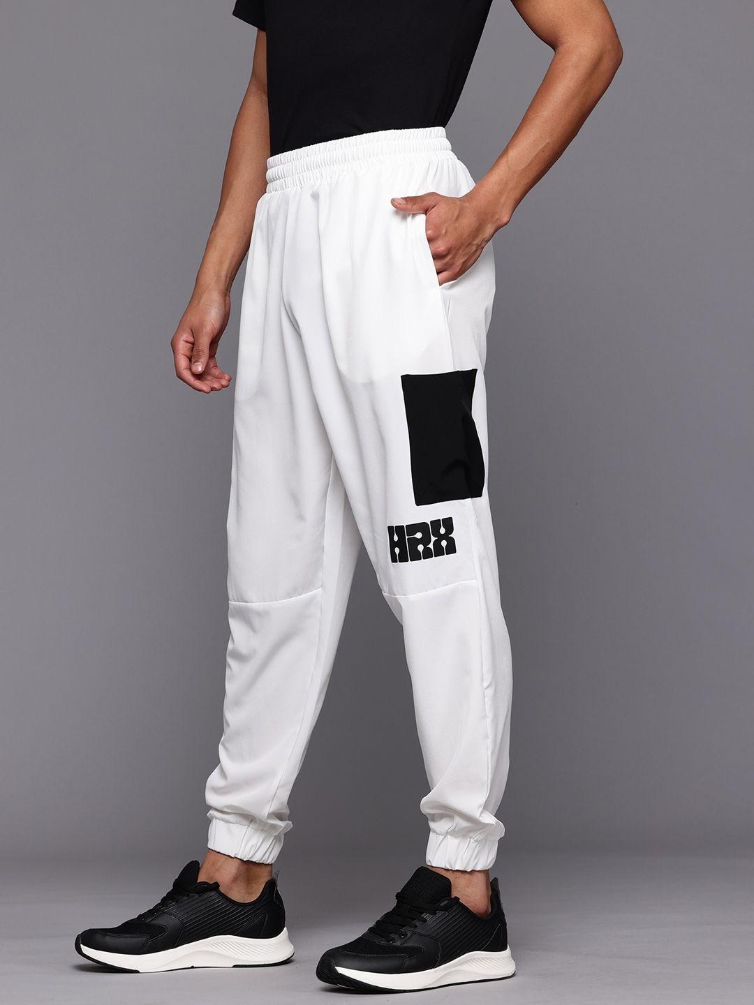 HRX by Hrithik Roshan Men Cargo Style Lifestyle Joggers