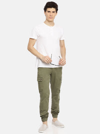 The Indian Garage Co Men Slim Fit Solid Cargos Joggers