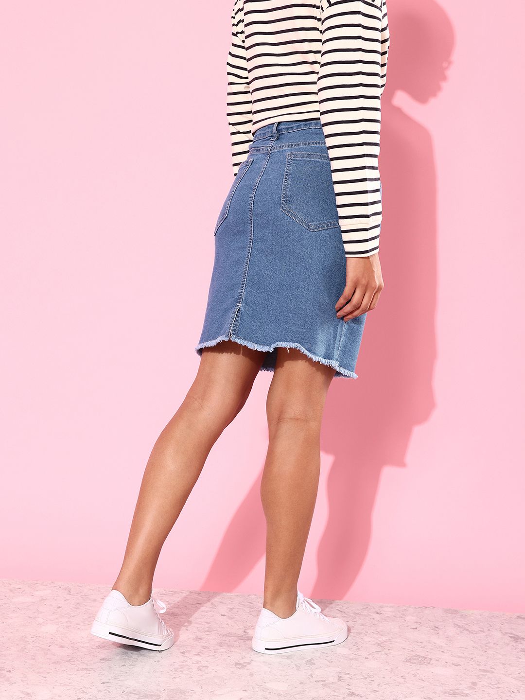 DressBerry Stylish Blue Solid 70s Mini Skirt