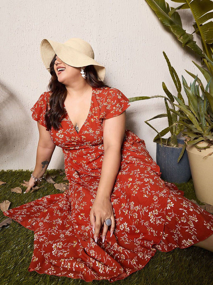 Berrylush Curve Women Floral Print Flutter Sleeve Fit & Flare Midi Dress