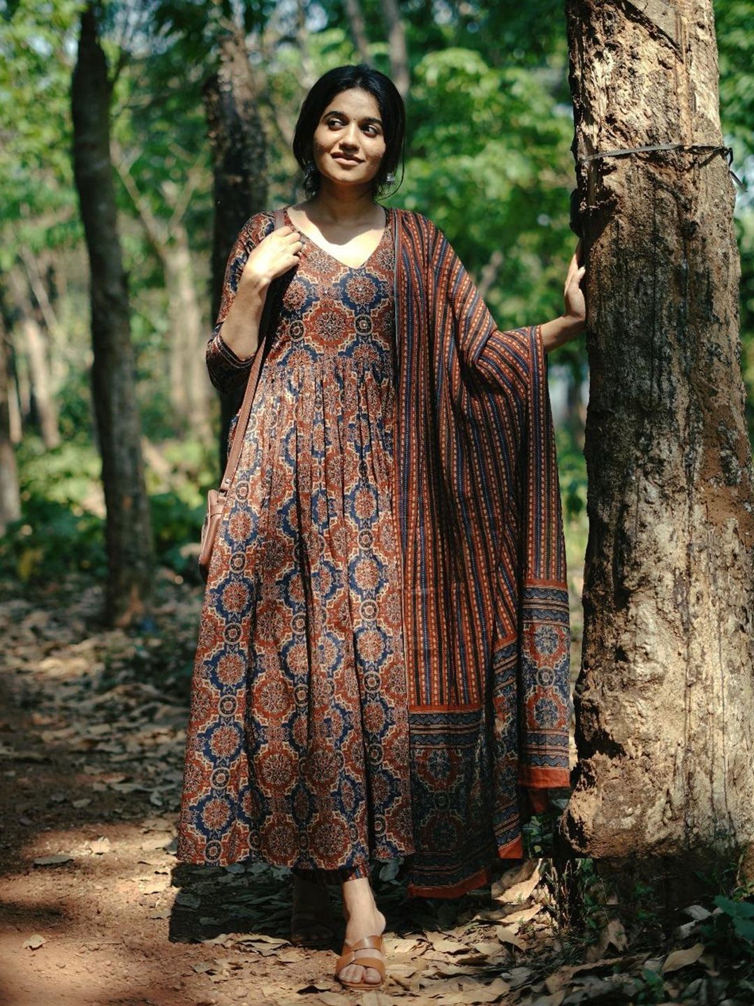 KALINI Ethnic Motifs Embroidered Thread Work Anarkali Kurta with Trousers & Dupatta