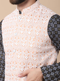 Kurta Kolar Mandarin Bercetak Motif Etnik Hitam Anouk dengan Jaket Churidar & Nehru